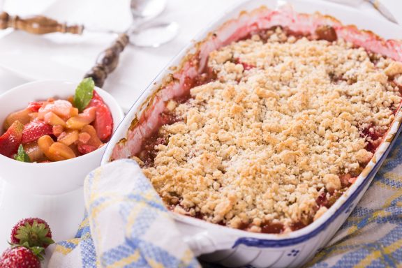 Strawberry Rhubarb Crisp